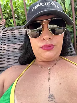 NathFox online show from November 14, 2025, 7:01 pm