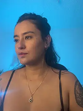 Snapshot of Macarenaxx chatting on April 6, 2026, 3:13 pm Macarenaxx online show from April 6, 2026, 3:13 pm