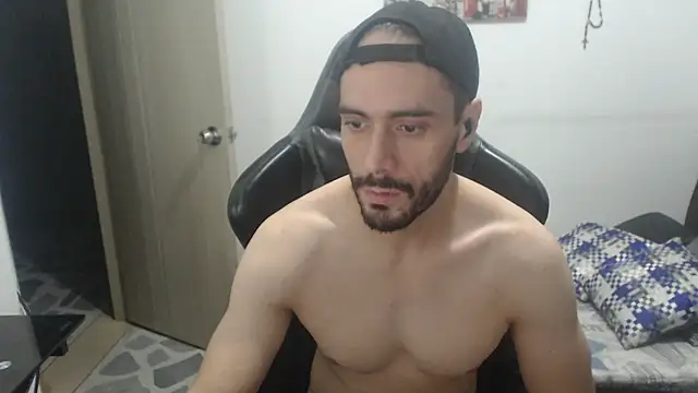 samuelgarcia  online show from October 24, 2025, 8:33 am