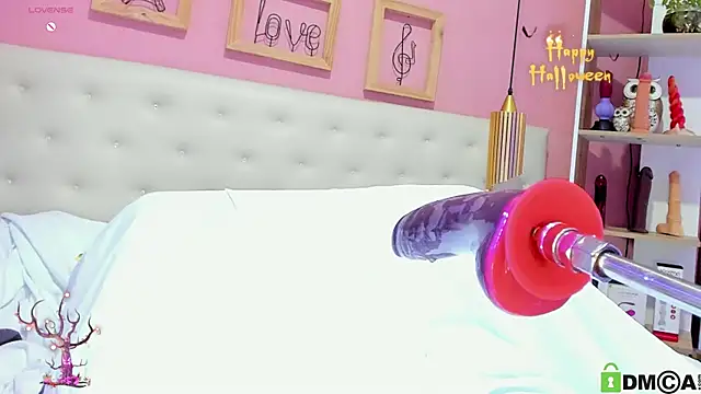 Snapshot of leylla_ chatting on October 24, 2025, 9:00 pm leylla online show from October 24, 2025, 9:00 pm