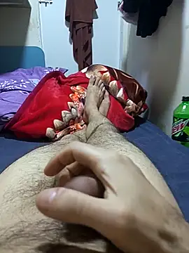 Snapshot of Fghjxdgbbcd chatting on February 10, 2026, 2:15 am Fghjxdgbbcd online show from February 10, 2026, 2:15 am