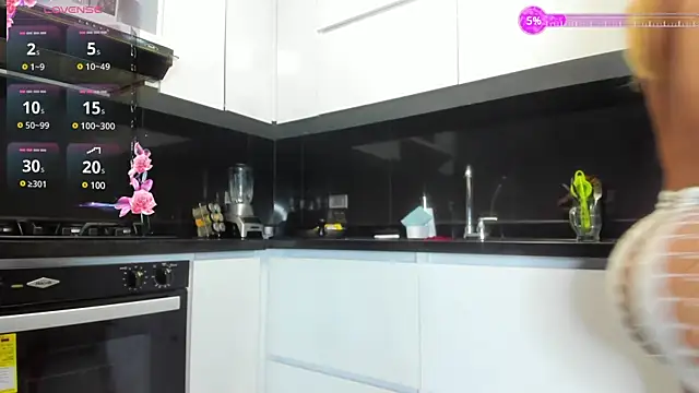 angelinafit online show from December 10, 2024, 2:27 am