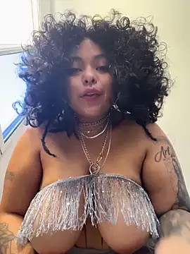 Snapshot of PrincessLauren420 chatting on December 20, 2025, 2:24 pm PrincessLauren420 online show from December 20, 2025, 2:24 pm