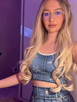 mollyxxx online show from January 11, 2025, 6:45 am