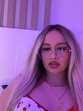 mollyxxx online show from February 6, 2025, 5:57 am