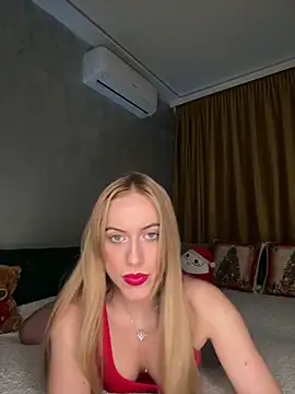 Snapshot of RockQueen_A chatting on December 27, 2024, 6:24 am RockQueen A online show from December 27, 2024, 6:24 am