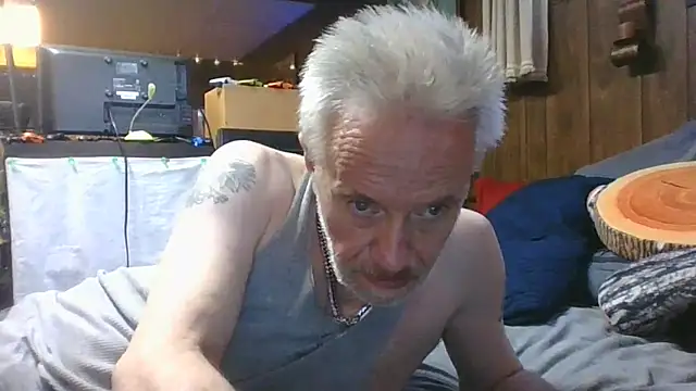 Snapshot of Makowboy chatting on September 26, 2025, 5:17 pm Makowboy online show from September 26, 2025, 5:17 pm