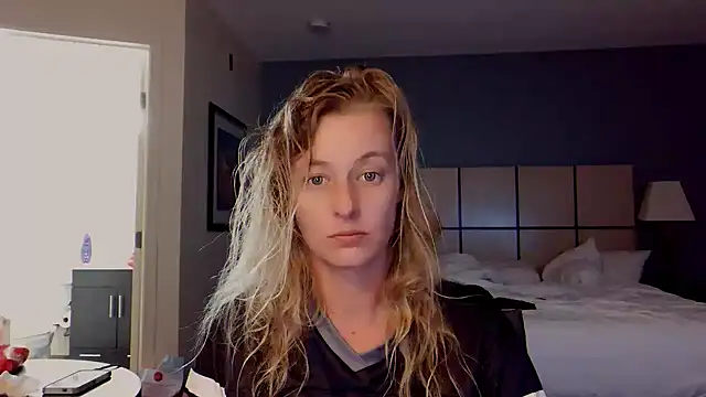 AsiaGoesPro online show from September 18, 2025, 3:52 am