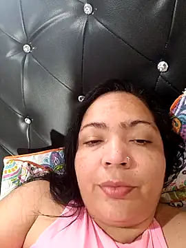 NIKOLE1301 online show from February 5, 2025, 8:14 pm