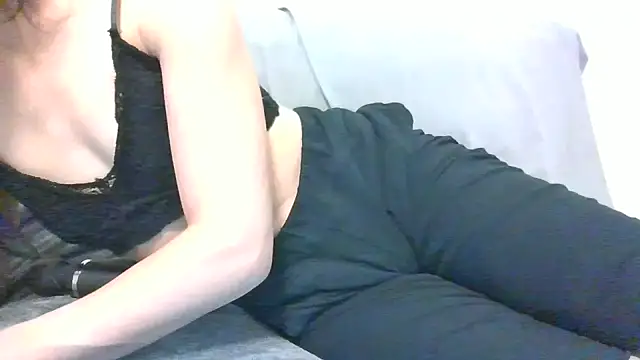 Snapshot of Sexy_asianxx chatting on October 5, 2025, 5:28 am Sexy asianxx online show from October 5, 2025, 5:28 am