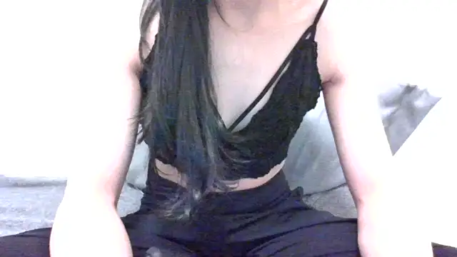 Snapshot of Sexy_asianxx chatting on February 5, 2026, 6:18 am Sexy asianxx online show from February 5, 2026, 6:18 am