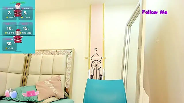 Snapshot of Oriana_Davis1 chatting on December 11, 2024, 8:36 am Oriana Davis1 online show from December 11, 2024, 8:36 am