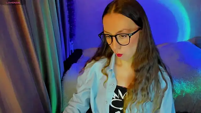 Snapshot of CurlySteph chatting on October 19, 2025, 6:08 pm CurlySteph online show from October 19, 2025, 6:08 pm