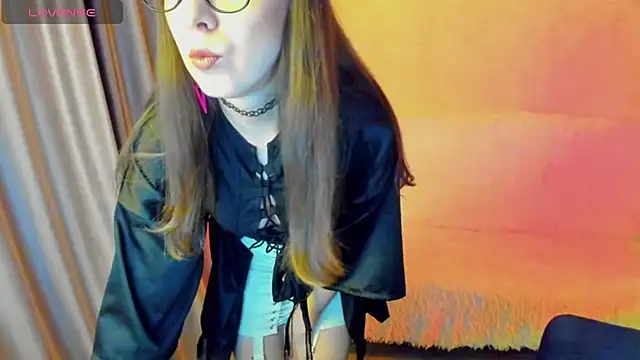 Snapshot of CurlySteph chatting on January 10, 2026, 2:30 pm CurlySteph online show from January 10, 2026, 2:30 pm