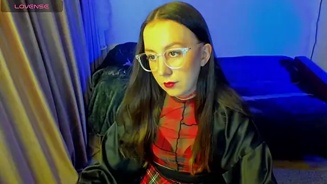 CurlySteph online show from May 25, 2026, 7:09 pm