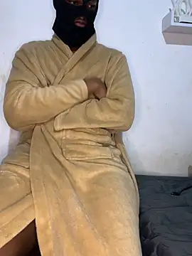 Snapshot of Shokiie chatting on December 21, 2025, 11:39 am Shokiie online show from December 21, 2025, 11:39 am