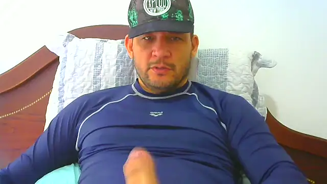 altenori112 online show from December 5, 2025, 6:15 pm