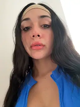 Snapshot of LaanaCooper chatting on September 9, 2025, 6:18 pm LaanaCooper online show from September 9, 2025, 6:18 pm
