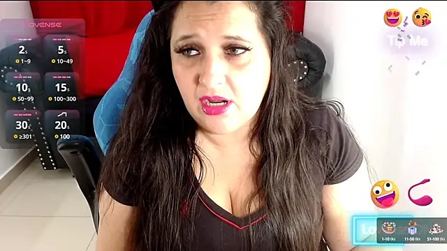 Snapshot of Kerly_Doll chatting on February 4, 2025, 1:16 pm Kerly Doll online show from February 4, 2025, 1:16 pm