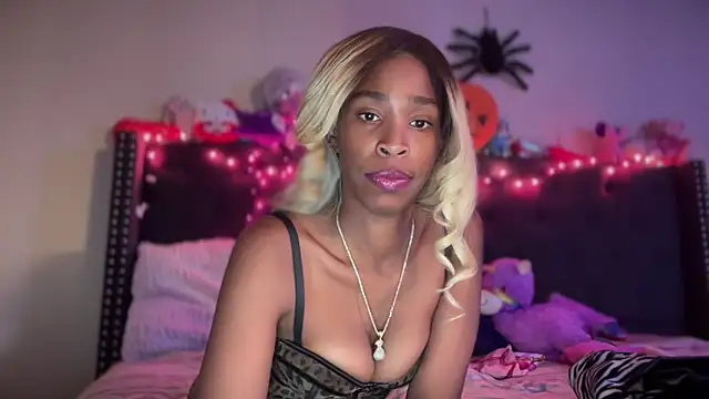 Cum2Charm online show from November 2, 2025, 7:33 am