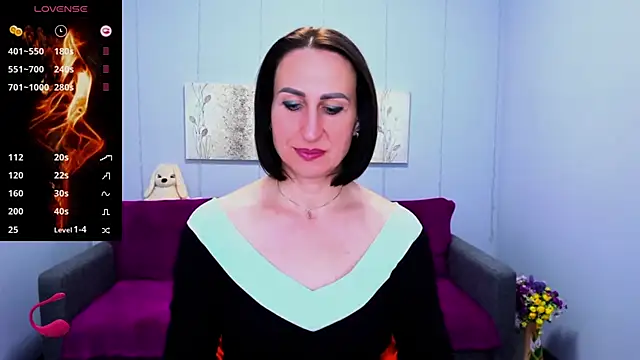Snapshot of Nia_Smithh chatting on January 14, 2025, 2:00 pm Nia Smithh online show from January 14, 2025, 2:00 pm