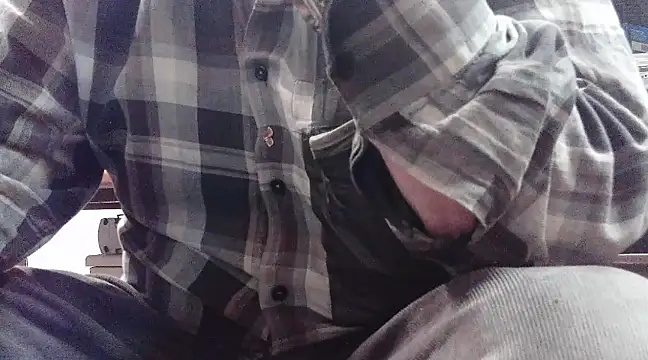 Snapshot of HaraldGermany chatting on March 21, 2025, 8:18 pm HaraldGermany online show from March 21, 2025, 8:18 pm