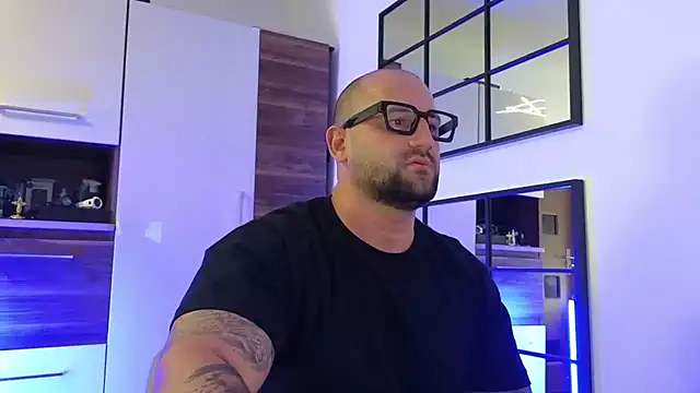 moonjoey online show from September 24, 2025, 1:58 pm