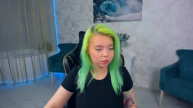 EnergyBunny 1 online show from September 28, 2025, 6:13 pm