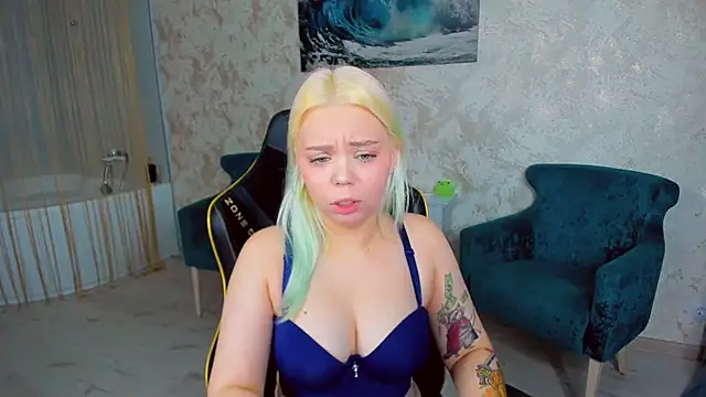 EnergyBunny 1 online show from November 30, 2025, 7:29 pm