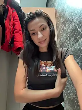 Snapshot of _MiaQueen_ chatting on January 16, 2026, 11:09 pm MiaQueen online show from January 16, 2026, 11:09 pm