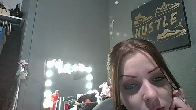 Snapshot of Justjennyy chatting on December 18, 2025, 8:09 am Justjennyy online show from December 18, 2025, 8:09 am