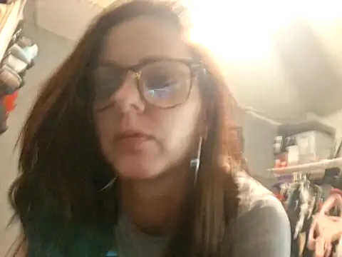 Justjennyy online show from April 10, 2026, 11:04 am