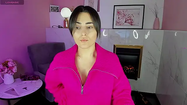 KylieMellow online show from February 4, 2025, 5:21 am