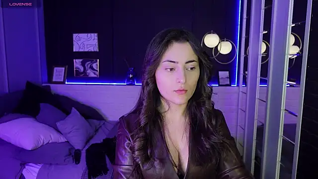 KylieMellow online show from February 11, 2025, 5:47 am