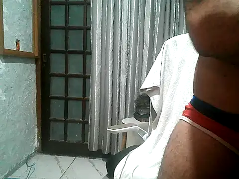 Snapshot of BarucRj chatting on June 16, 2026, 4:48 am BarucRj online show from June 16, 2026, 4:48 am