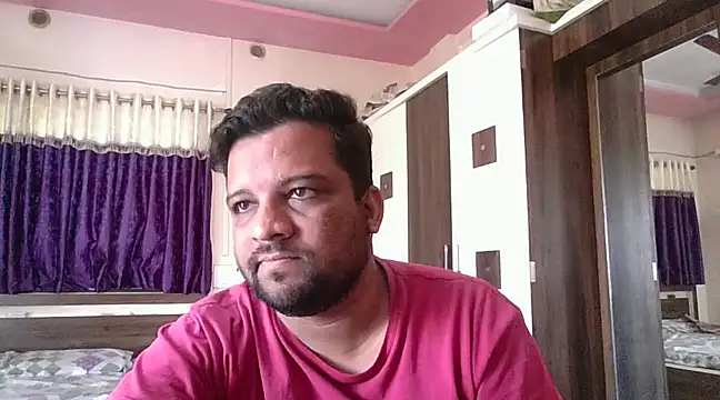 Snapshot of dhruv_love chatting on February 5, 2025, 8:21 am dhruv love online show from February 5, 2025, 8:21 am