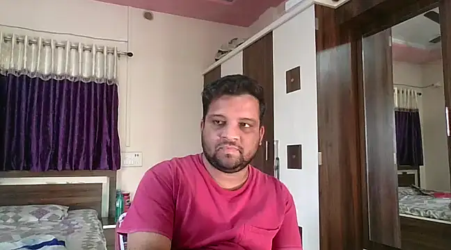 Snapshot of dhruv_love chatting on February 5, 2025, 11:44 am dhruv love online show from February 5, 2025, 11:44 am
