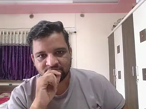 Snapshot of dhruv_love chatting on September 12, 2025, 4:56 am dhruv love online show from September 12, 2025, 4:56 am