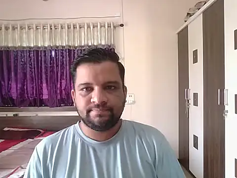Snapshot of dhruv_love chatting on September 19, 2025, 4:03 am dhruv love online show from September 19, 2025, 4:03 am