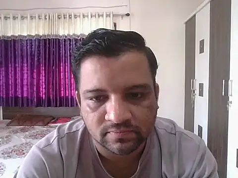 Snapshot of dhruv_love chatting on October 13, 2025, 3:50 am dhruv love online show from October 13, 2025, 3:50 am
