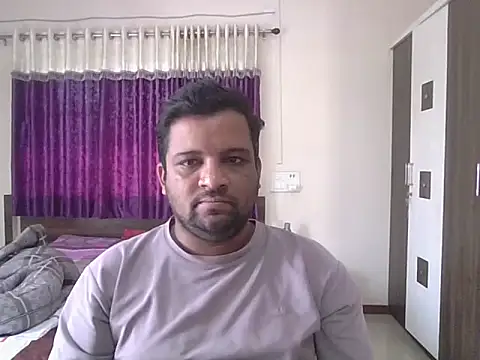 Snapshot of dhruv_love chatting on February 10, 2026, 4:49 am dhruv love online show from February 10, 2026, 4:49 am