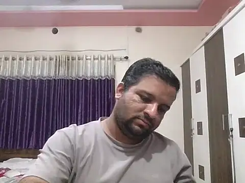 Snapshot of dhruv_love chatting on February 14, 2026, 1:30 pm dhruv love online show from February 14, 2026, 1:30 pm