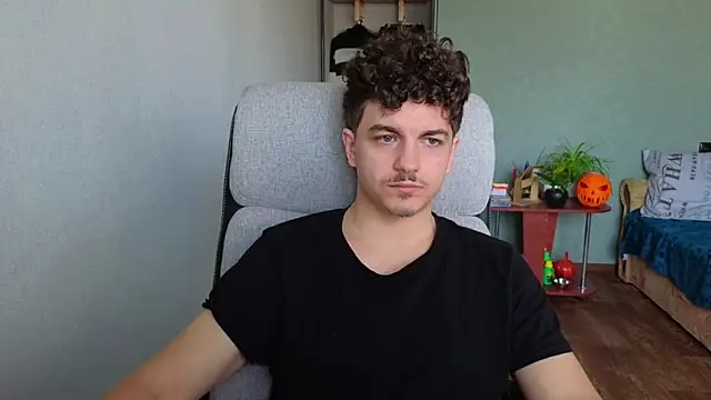 Remy Miles online show from November 22, 2025, 8:46 am