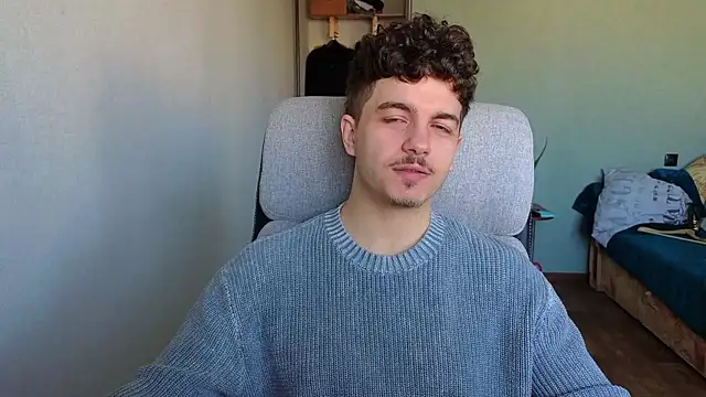 Snapshot of Remy_Miles chatting on January 19, 2026, 8:18 am Remy Miles online show from January 19, 2026, 8:18 am