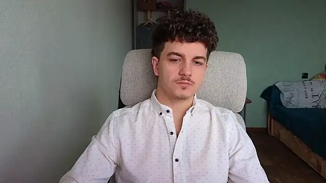 Snapshot of Remy_Miles chatting on February 7, 2026, 7:56 am Remy Miles online show from February 7, 2026, 7:56 am