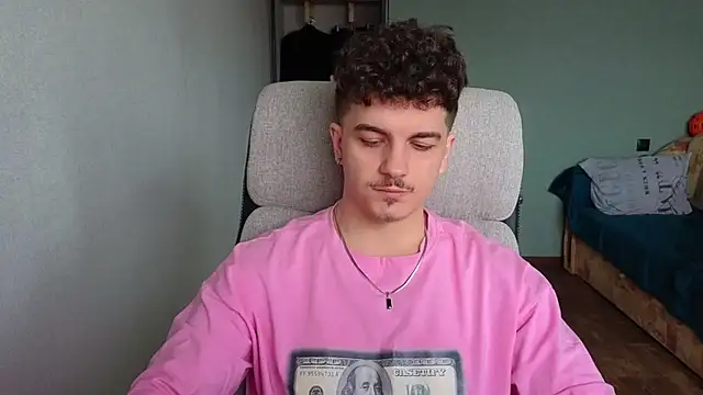 Snapshot of Remy_Miles chatting on February 16, 2026, 7:48 am Remy Miles online show from February 16, 2026, 7:48 am