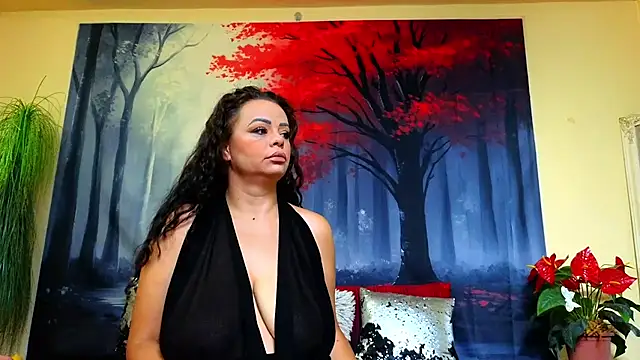 ElizabethEven online show from September 17, 2025, 4:41 pm