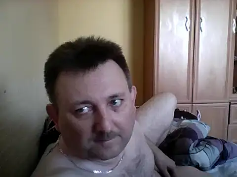 Snapshot of Novy73 chatting on March 9, 2025, 8:29 am Novy73 online show from March 9, 2025, 8:29 am