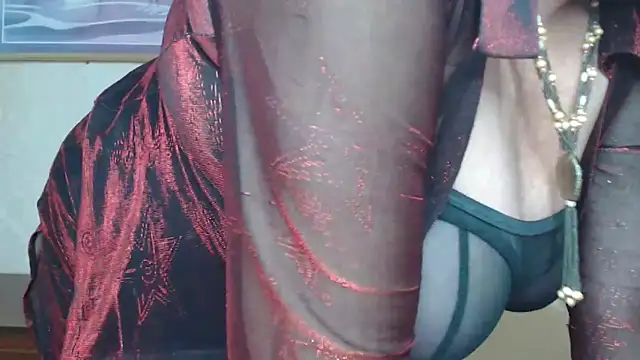 Milf4love50 online show from November 4, 2025, 1:32 pm