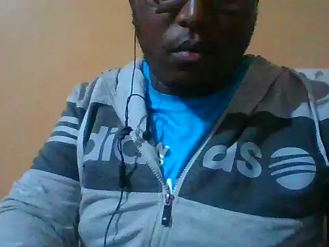 honeyswit online show from October 24, 2025, 7:10 pm